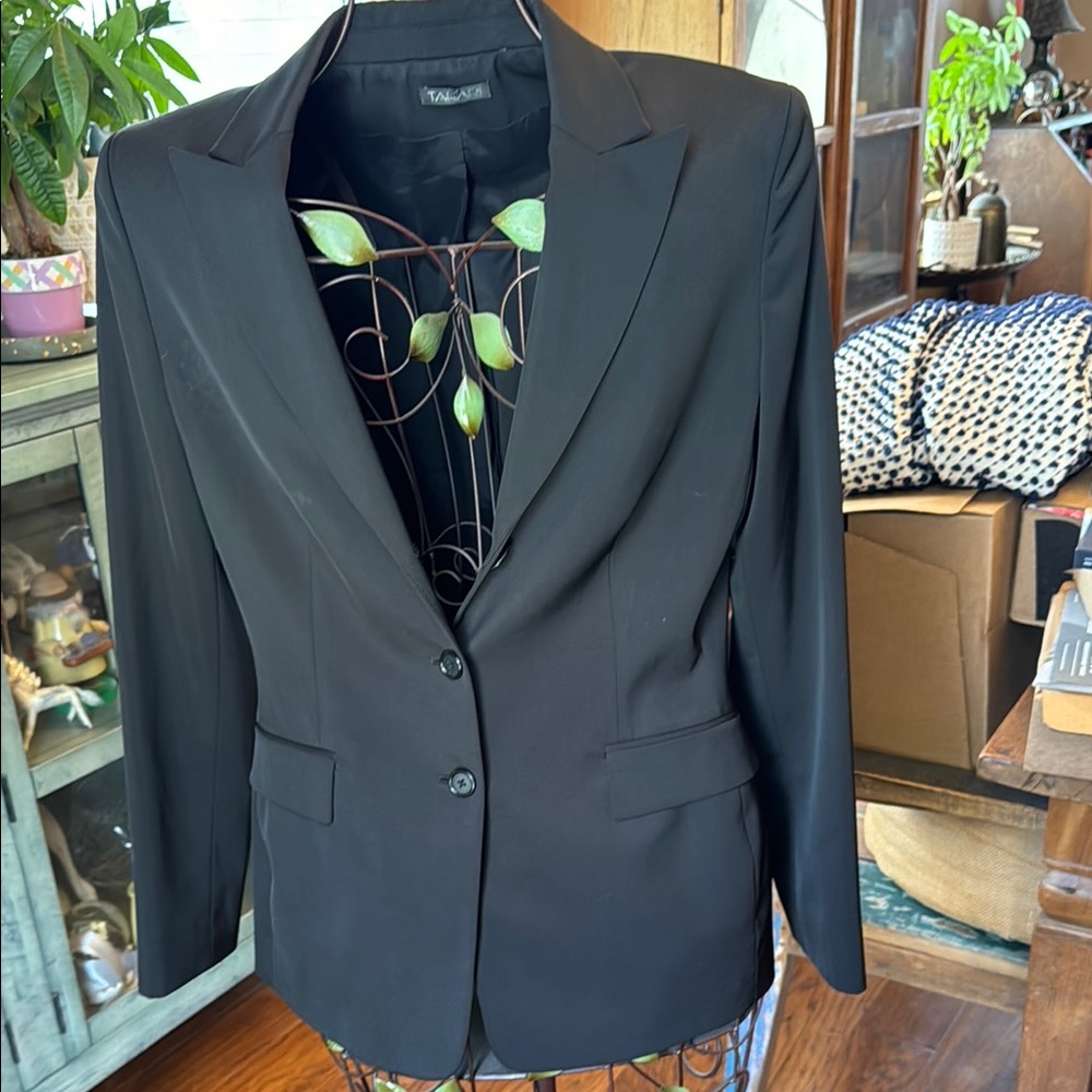 Tahari Black Blazers & Suit Jackets